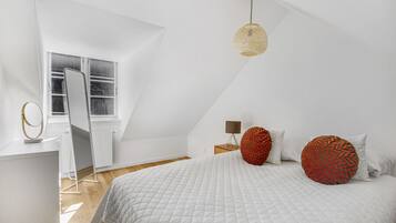 Apartment, 3 Bedrooms, Terrace, City View | 4 bedrooms, WiFi