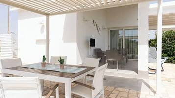 House, 3 Bedrooms, Smoking | Outdoor dining