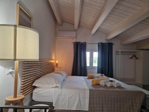 House, 2 Bedrooms, Smoking, Garden View