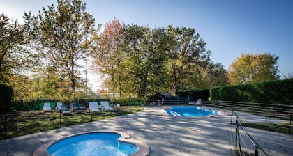 Eco House Romantic Vigna - Ideal for 2 Guests, in Alba
