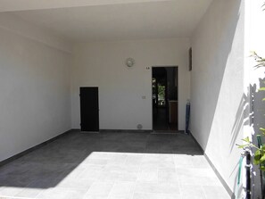 Villa, 2 Bedrooms, Balcony, Garden View | Property grounds