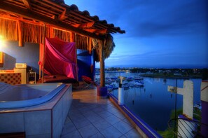 Unclassified image, 4 of 31, button - Luxury Penthouse Unique Place for Unique Experiences 2 Leave 3 Beds 3 Bath, (Nuevo Nayarit)