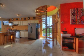 Condo, 3 Bedrooms, Accessible | Interior