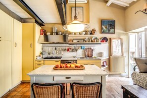 Fridge, microwave, dishwasher, electric kettle