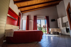 Room, 1 Bedroom, Accessible, Patio | 1 bedroom, WiFi - Room in Guest Room - Bright and Spacious Double-room (Alba)