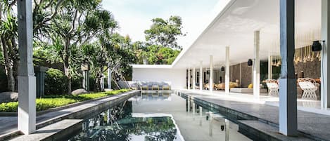 Villa 1880 | 5 bedrooms, in-room safe, individually decorated, individually furnished