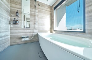 Separate bathtub and shower, hair dryer, bidet, towels - Rakuten STAY Naha Yachimun Street (Naha)