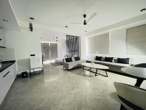 Executive Suite - BedChambers Serviced Apartment, MG ROAD (Gurugram)