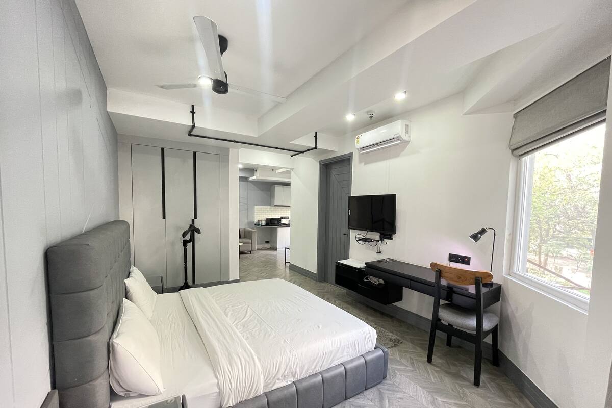 Premium appartement, 1 kingsize bed, keuken | 1 slaapkamer, een kluis op de kamer, een bureau, een laptopwerkplek