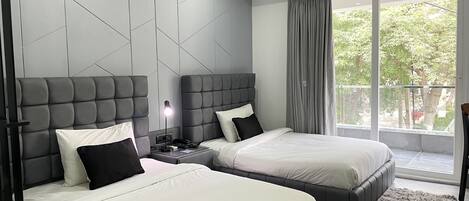 Family Apartment, 2 Single Beds, Kitchen | Private kitchen