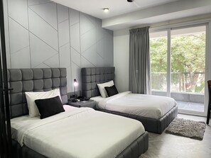 Family Apartment, 2 Single Beds, Kitchen | Private kitchen - BedChambers Serviced Apartment, MG ROAD (Gurugram)