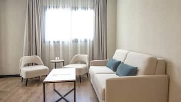 1 dormitori, minibar, caixa forta a l'habitació i escriptori