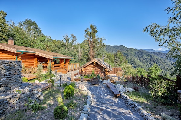 Exterior - HILLS1200 Medoveevka Residence (Medoveyevka)