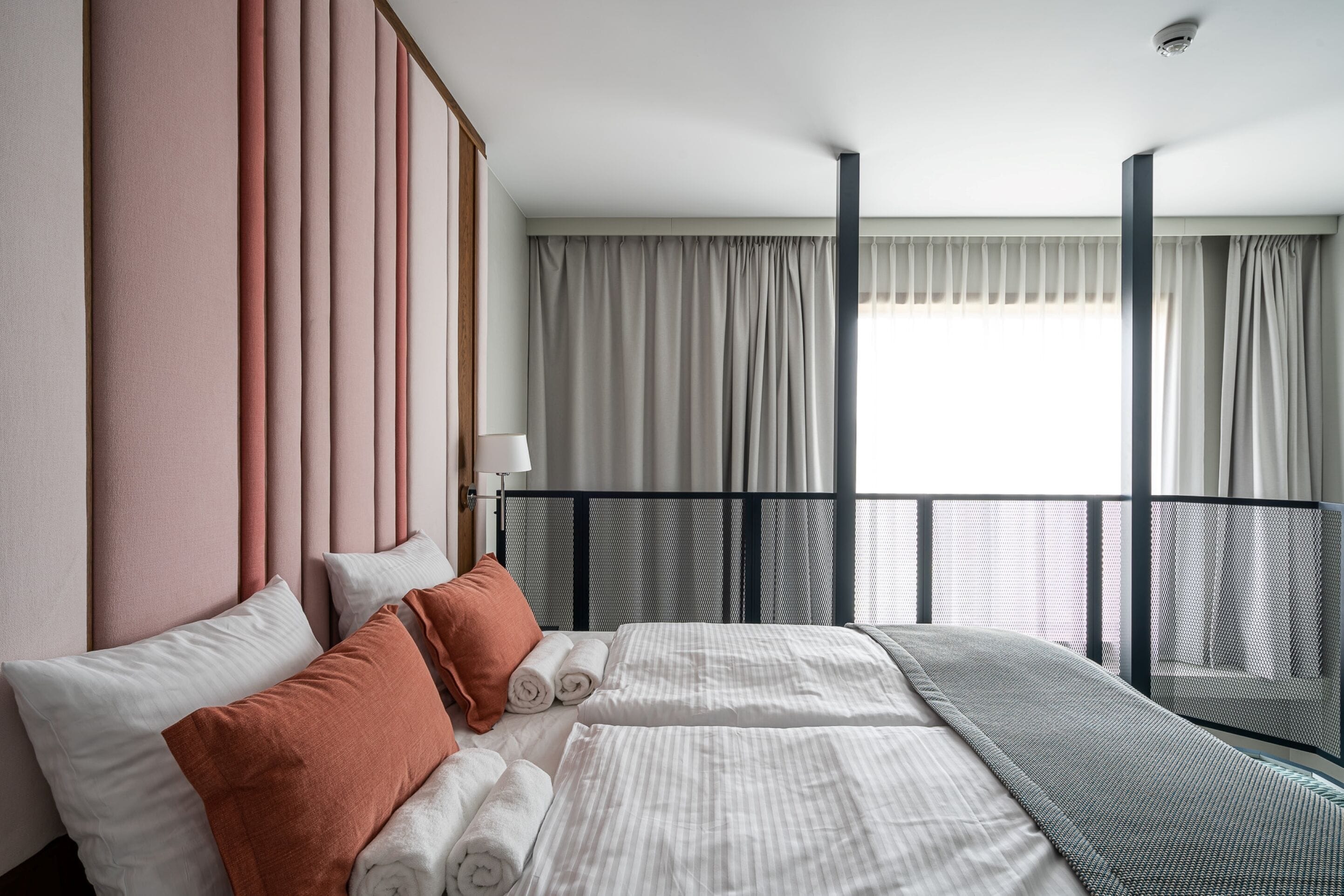 Deluxe Room | Desk, laptop workspace, iron/ironing board, free WiFi