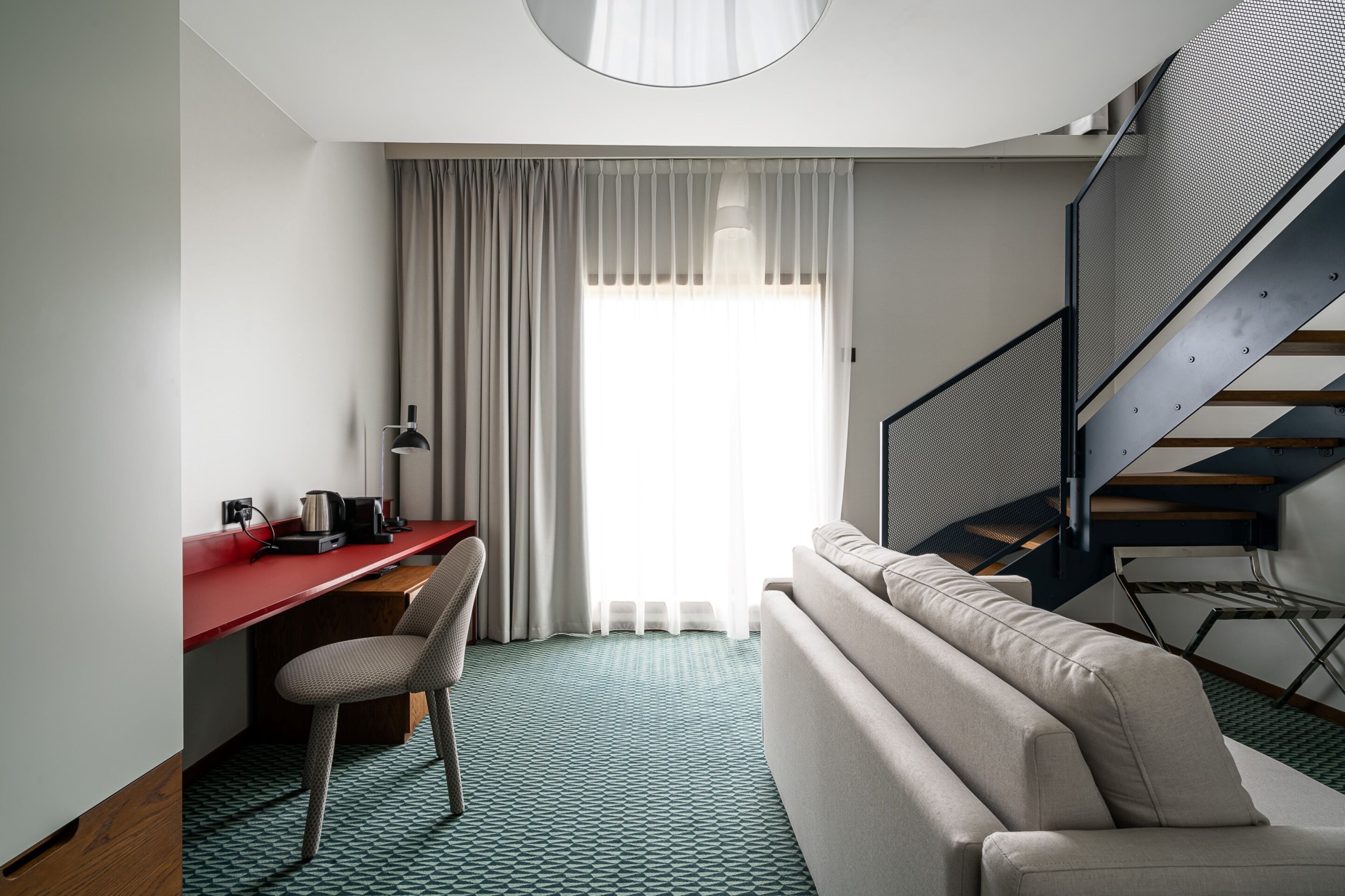 Deluxe Room | Desk, laptop workspace, iron/ironing board, free WiFi