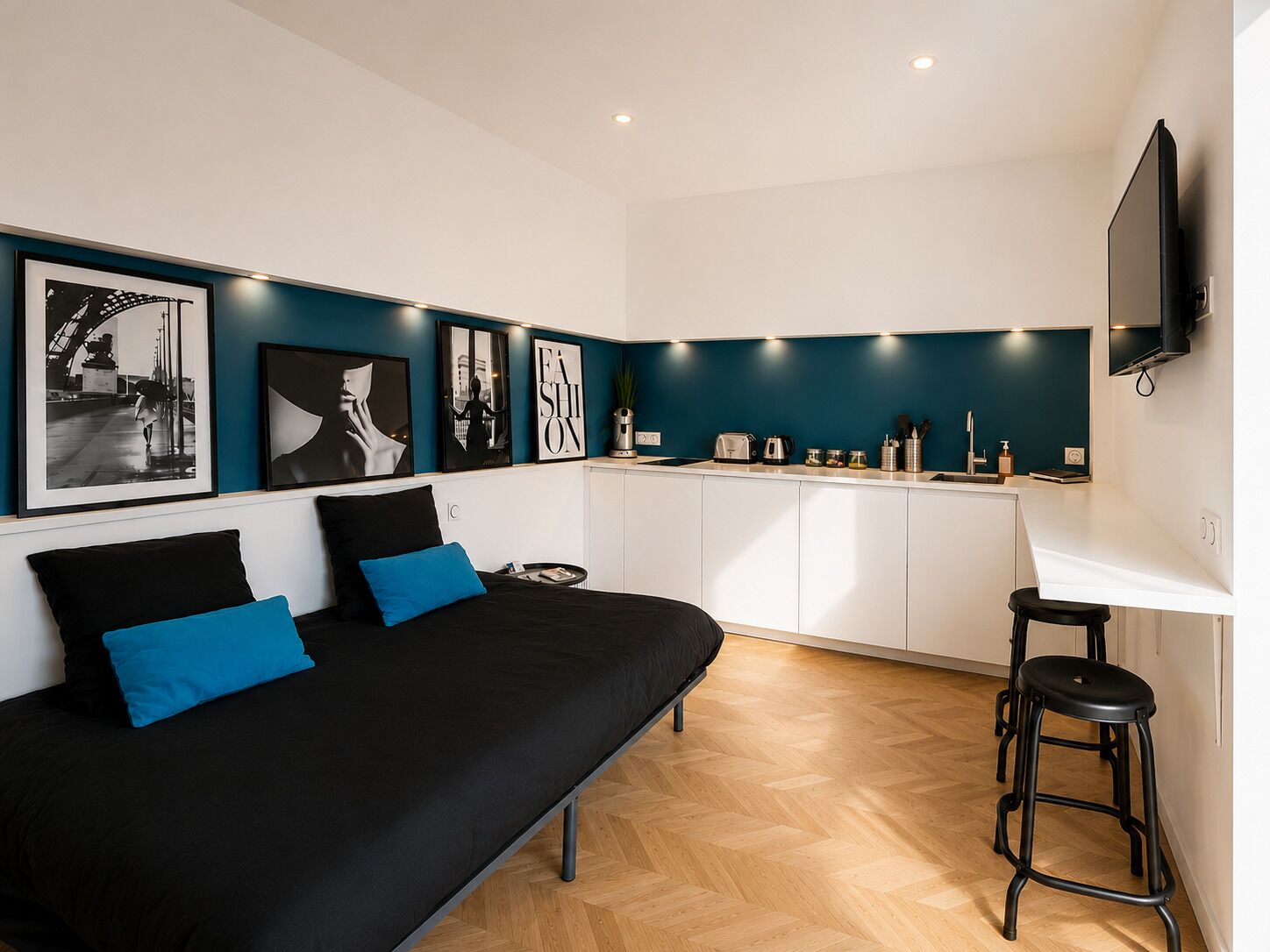 1 slaapkamer, een strijkplank/strijkijzer, gratis wifi, beddengoed