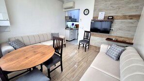 Smart TV, stereo, printers - Eat, Shop, Explore! Cihangir Flat at Your Doorstep in Taksim (Istanbul)
