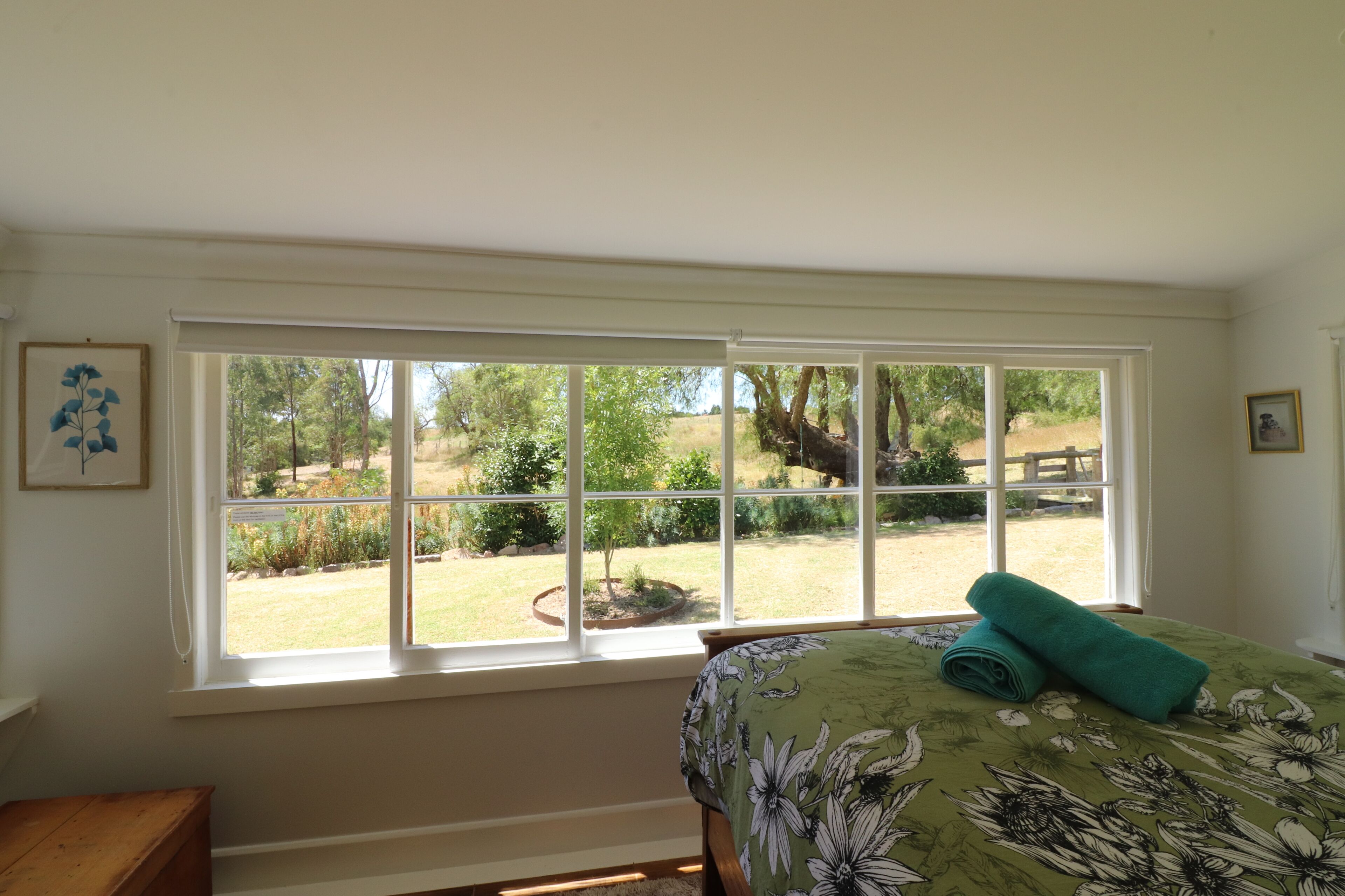 3 bedrooms, iron/ironing board, travel cot, free WiFi