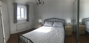 3 bedrooms, iron/ironing board, free WiFi, bed sheets
