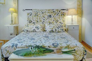 2 chambres, fer et planche Ă repasser, Wi-Fi gratuit, draps fournis