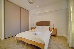 2 chambres, fer et planche à repasser, Wi-Fi gratuit, draps fournis