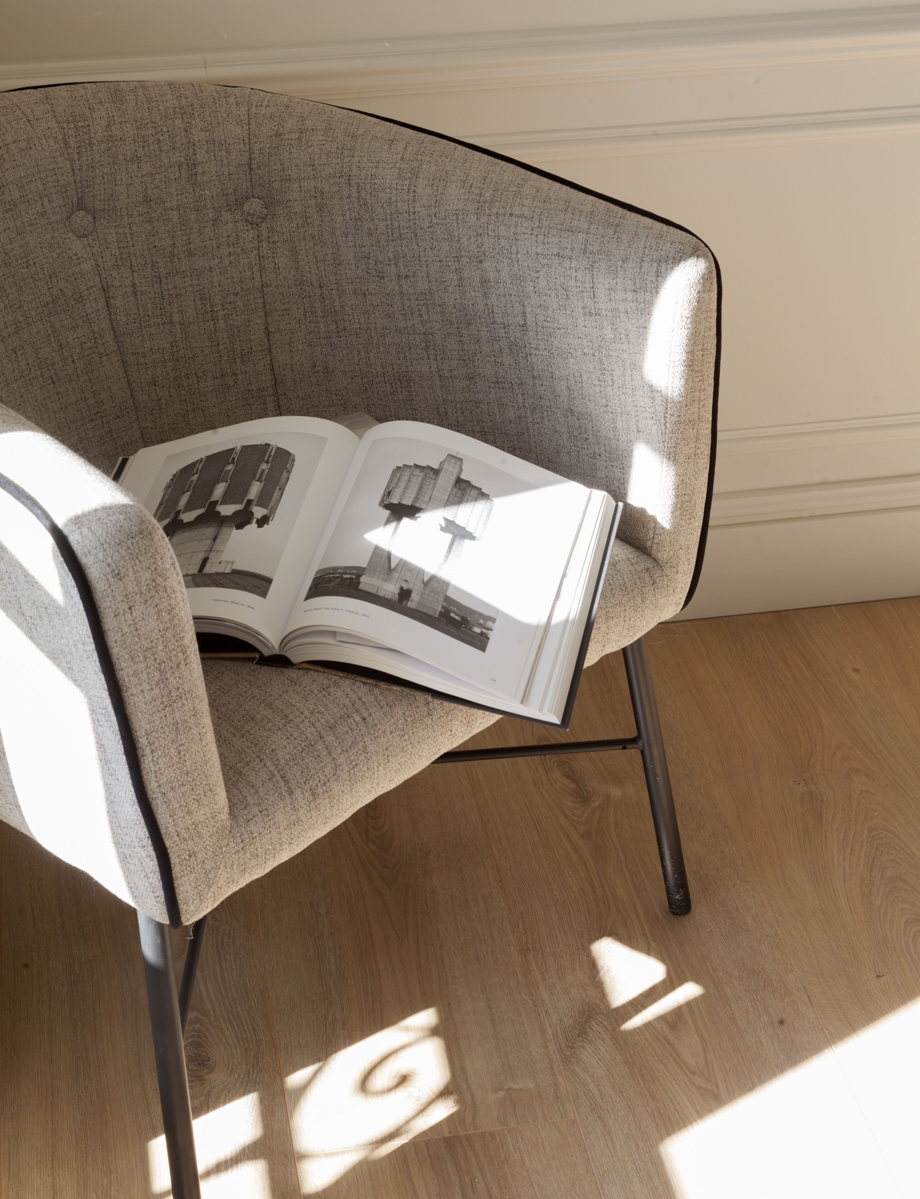 egyptian cotton sheets, premium bedding, memory-foam beds, in-room safe