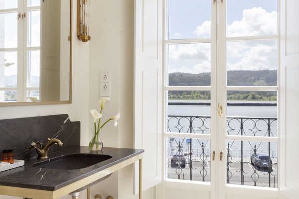 Superior Double Room | Water view