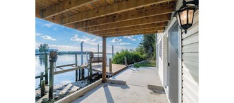 Cozy Gulf Getaway. Oceanfront with Dock