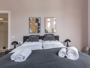 One-Bedroom Suite M with balcony | 1 bedroom, desk, laptop workspace, free WiFi