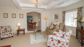 Cottage | Living area