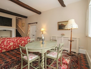 Cottage | Dining - The Butlers Quarters (Much Wenlock)