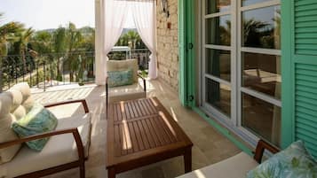 Meandros Superior Balcony No 10 (Havuz Manzarali) | Balcony view