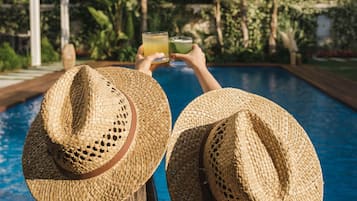 Seasonal outdoor pool