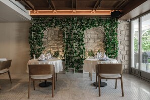 Restaurant - Monreve Alaçatı (Cesme)