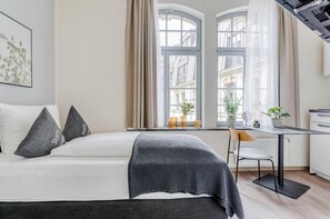 Single Suite | Free WiFi, bed sheets