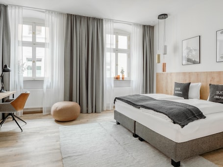 Suite | Free WiFi, bed sheets. Limehome Bamberg Keßlerstraße