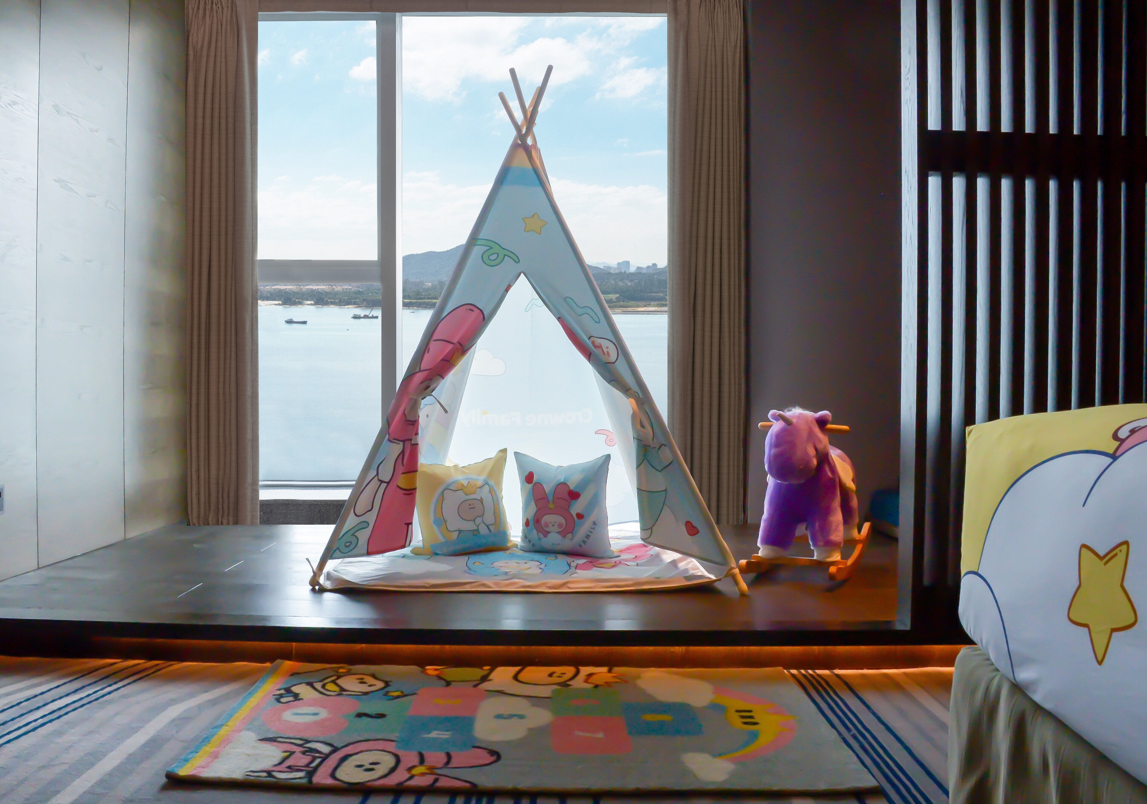 Premium Room, 1 King Bed, Sea View (Kids Theme)