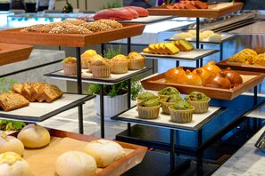 Petit déjeuner buffet (138 CNY par personne)