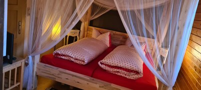 Vacation home at the monastery garden. ( 127 qm)Gößweinstein with garden and balcony, parking lot