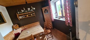 تناول الطعام