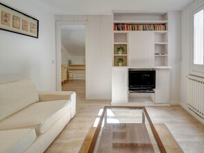 TV, fireplace - Clarimar Duplex by Hello Homes Sitges (Sitges)