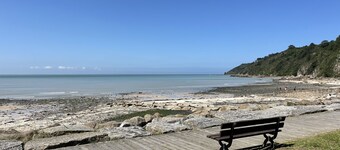 Jolie Maison 3 Pièces en Front de mer Dans la Baie du Mont Saint Michel