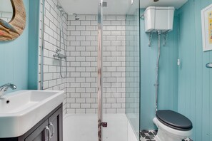 Hair dryer, towels