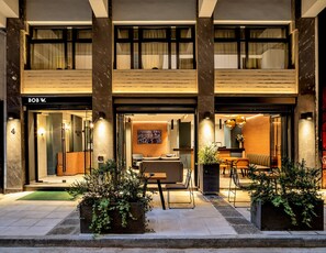 Exterior - Bob W Athens Akadimia (Athens)