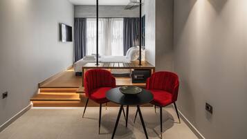 Suíte | Roupas de cama premium, frigobar, cofres nos quartos, cortinas blackout