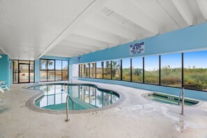 Piscina coperta, piscina all'aperto