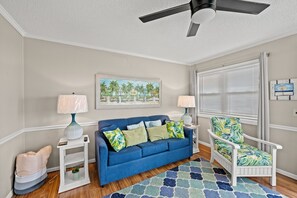 Una televisión, un reproductor de DVD