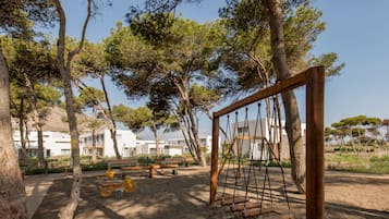 Children's play area - outdoor