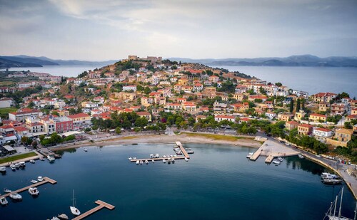 Cosy Villa With Garden, Near the Beach in Greece