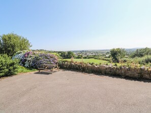 コテージ | 屋外ダイニングエリア